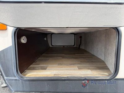 2016 Winnebago Industries Towables Ultralite - Photo 8