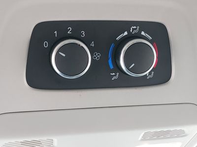 2024 Ford Transit Passenger Wagon - Photo 21