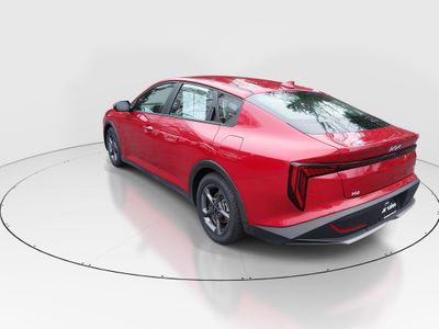 2025 Kia K4 - Photo 5