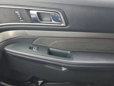 2018 Ford Explorer — photo 21 view