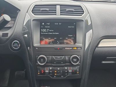 2018 Ford Explorer — photo 11 view