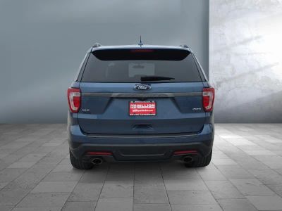 2018 Ford Explorer — detail view
