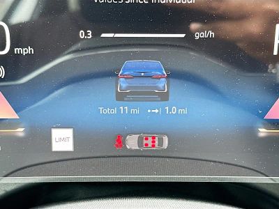 2026 BMW 5 Series — photo 9 view