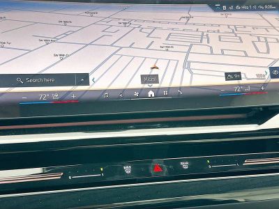 2026 BMW 5 Series — photo 10 view