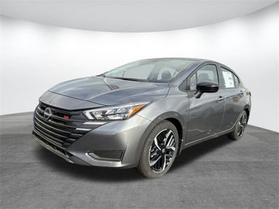 2025 Nissan Versa 1.6 SR in Gun Metallic — front three-quarter view