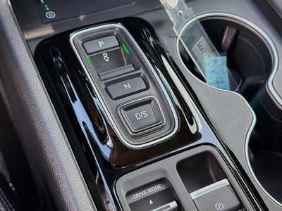 2023 Honda Pilot — photo 16 view
