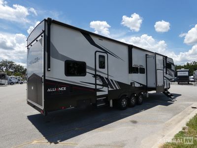 2023 Alliance RV Valor - Photo 4