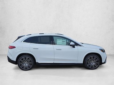2026 Mercedes-Benz EQE 320+ - Photo 4
