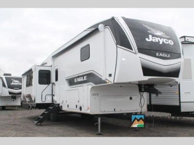 2026 Jayco Eagle 365UKTS — front three-quarter view