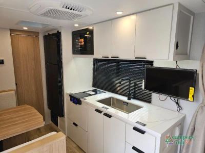 2026 Winnebago Micro Minnie - Photo 11