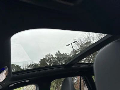 2023 Mercedes-Benz GLC - Photo 12