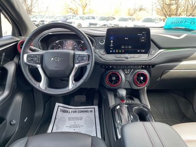 2024 Chevrolet Blazer — photo 12 view