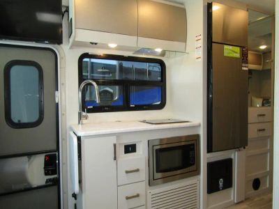 2026 Thor Motor Coach AXIS - Photo 7