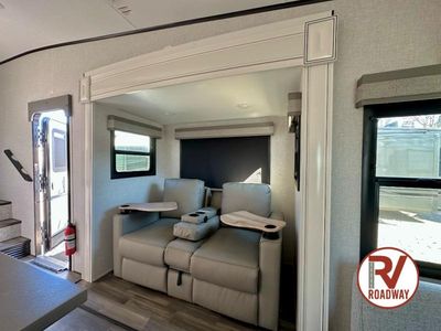 2024 Roamer Light Duty 244RLS - Photo 13