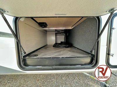 2024 Roamer Light Duty 244RLS - Photo 8