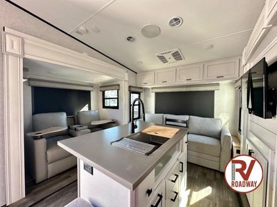 2024 Roamer Light Duty 244RLS - Photo 17
