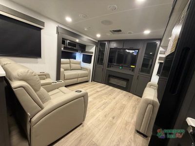 2026 Forest River RV Rockwood Ultra Lite — photo 18 view