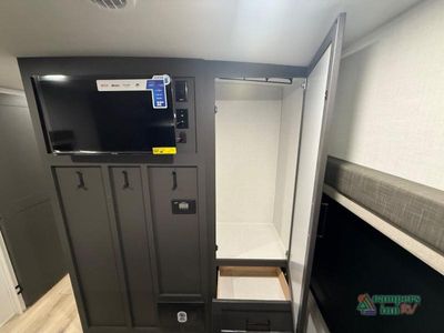 2026 Forest River RV Rockwood Ultra Lite — photo 46 view