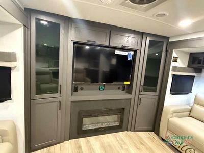 2026 Forest River RV Rockwood Ultra Lite — photo 28 view