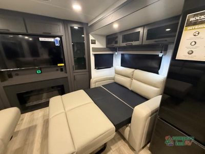 2026 Forest River RV Rockwood Ultra Lite — photo 26 view