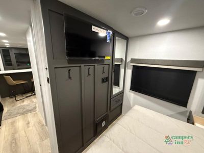 2026 Forest River RV Rockwood Ultra Lite — photo 45 view