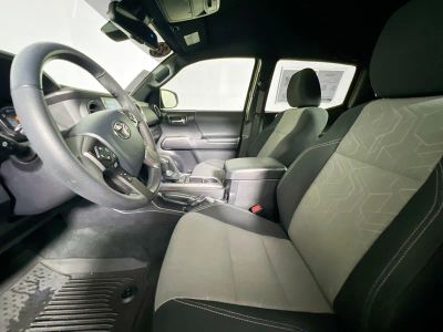 2023 Toyota Tacoma — photo 12 view