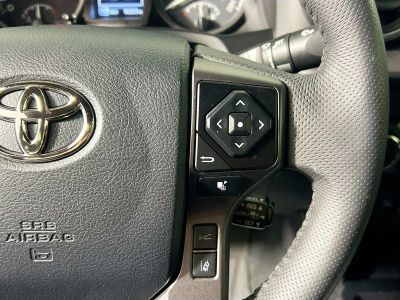 2023 Toyota Tacoma — photo 17 view