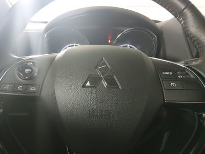 2025 Mitsubishi Outlander Sport — photo 12 view