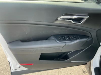 2026 Kia Sportage — photo 16 view