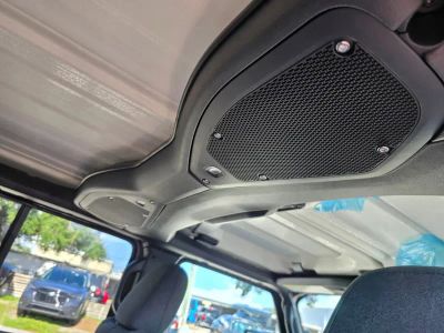 2025 Jeep Wrangler — photo 35 view