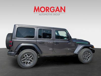 2025 Jeep Wrangler — photo 7 view