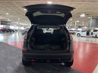 2020 Jeep Cherokee — detail view