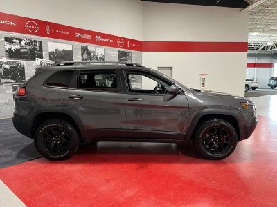 2020 Jeep Cherokee — side profile view