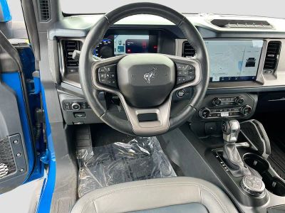 2023 Ford Bronco — photo 30 view
