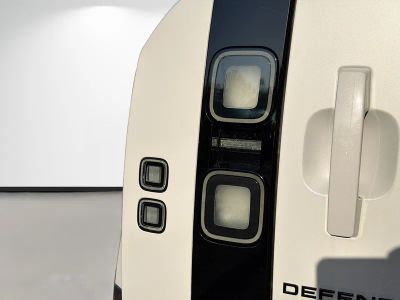 2026 Land Rover Defender 110 — photo 10 view