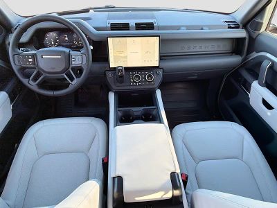 2026 Land Rover Defender 110 — photo 15 view