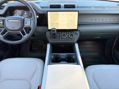 2026 Land Rover Defender 110 — photo 18 view