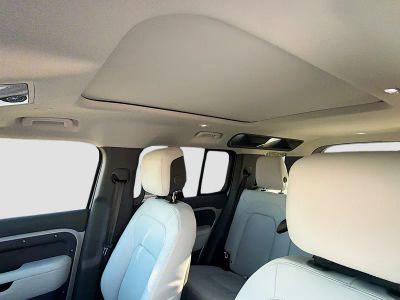 2026 Land Rover Defender 110 — photo 26 view