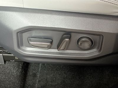 2026 Toyota Tundra — photo 12 view