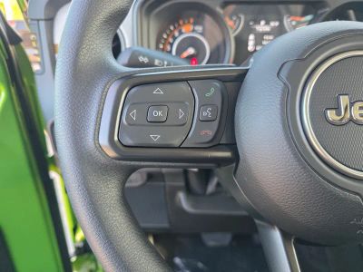 2026 Jeep Wrangler — photo 17 view