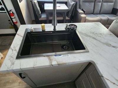 2026 Jayco Seismic - Photo 14