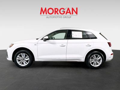 2022 Audi Q5 — engine compartment view