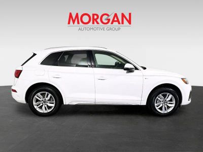 2022 Audi Q5 — side profile view