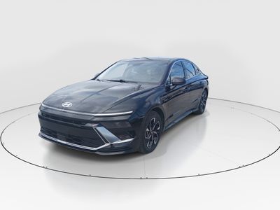 2025 Hyundai Sonata - Photo 3