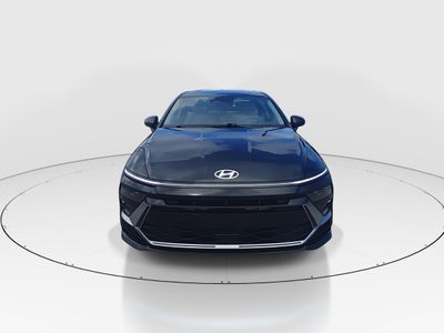 2025 Hyundai Sonata - Photo 2
