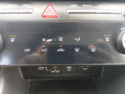 2025 Hyundai Sonata - Photo 17