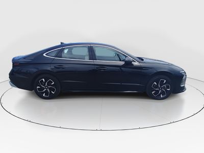 2025 Hyundai Sonata - Photo 8