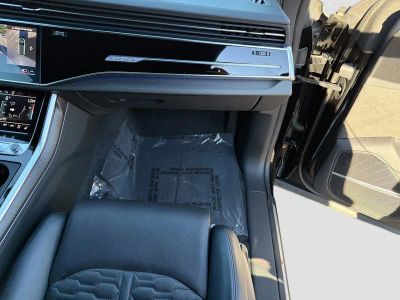 2022 Audi RS Q8 — photo 17 view