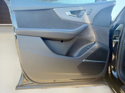 2022 Audi RS Q8 — photo 21 view