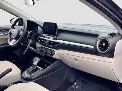 2023 Kia Forte — photo 26 view